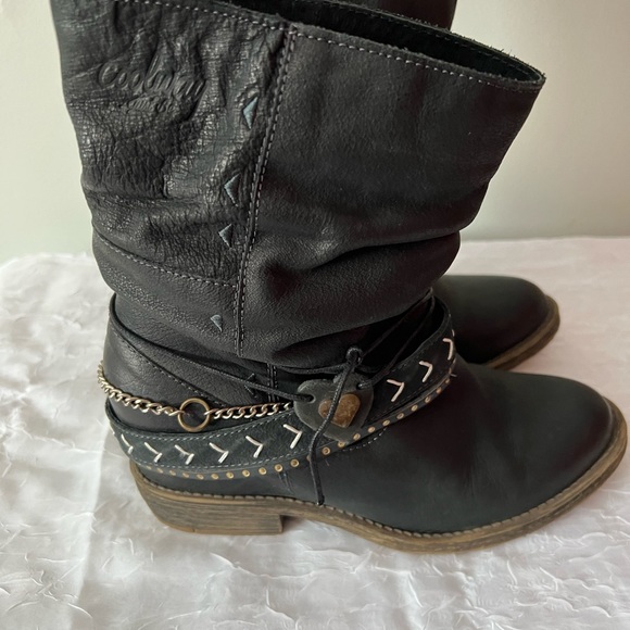 Coolway Slouch Boots - Picture 6 of 13